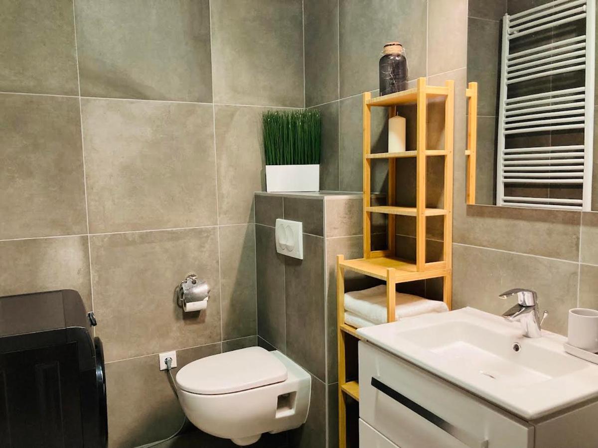 Zawia Apartman Apartment Balatonföldvár Екстериор снимка